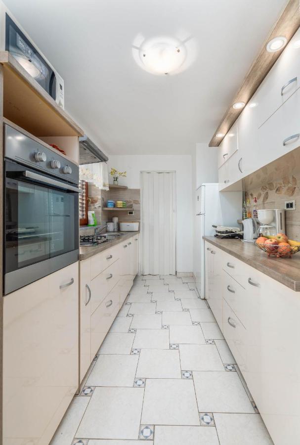 Apartment Villa Nera Pula Zewnętrze zdjęcie